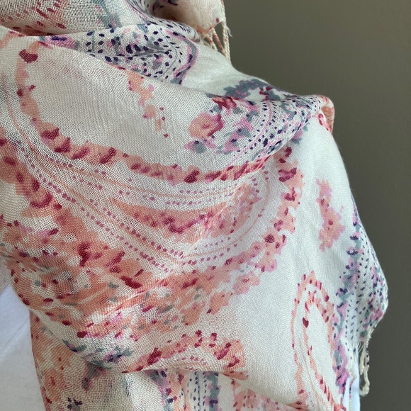 Lucky Brand Scarf/Shawl  Pinks/Off-white/ Blue-grey - Large - Picture 2 of 4